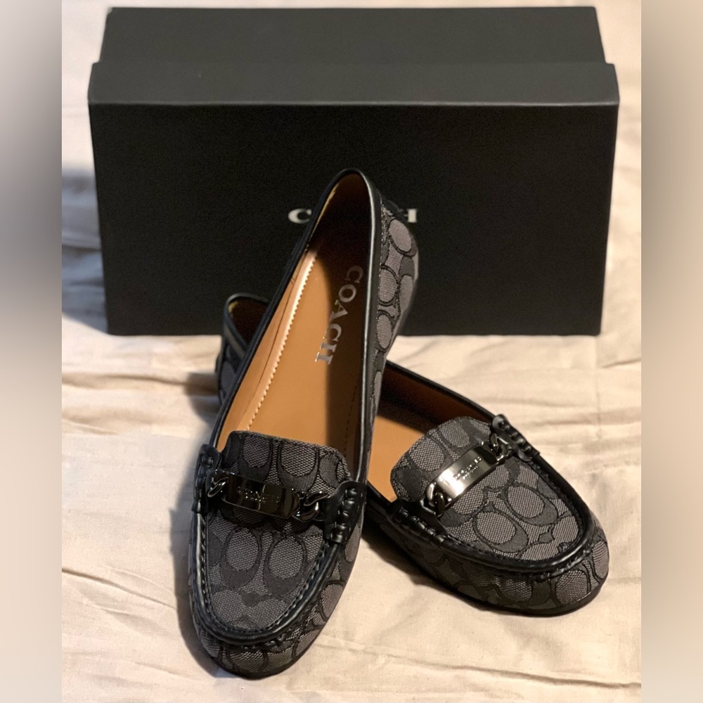Coach Olive Signature C Jacquard Loafers, NEW IN BOX, Size 8
